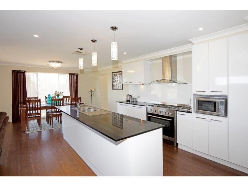 5 Walster St, Junee NSW 2663