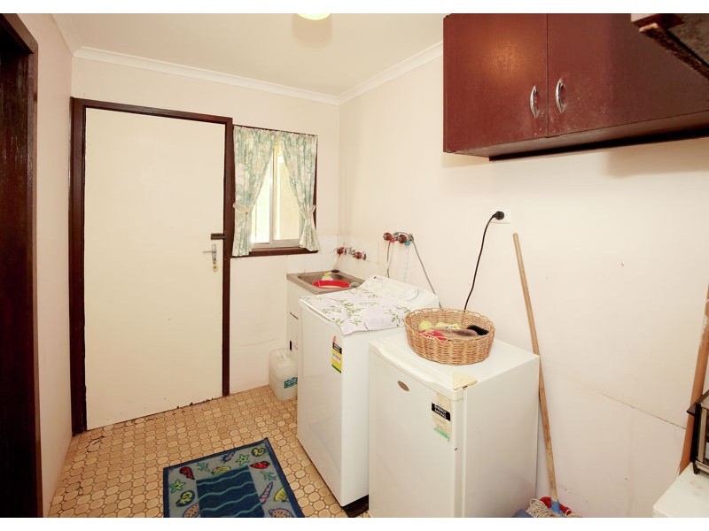 9 Arnold St, Junee NSW 2663