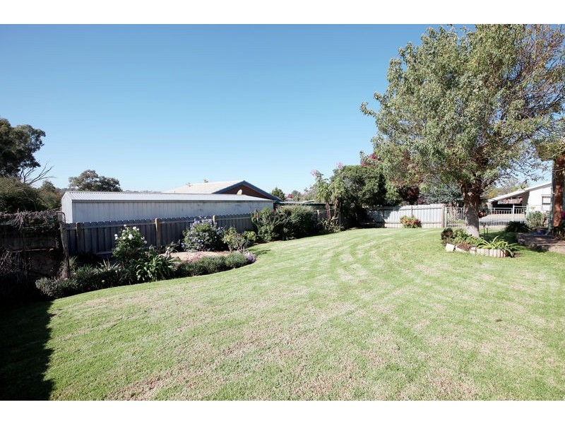 9 Arnold St, Junee NSW 2663