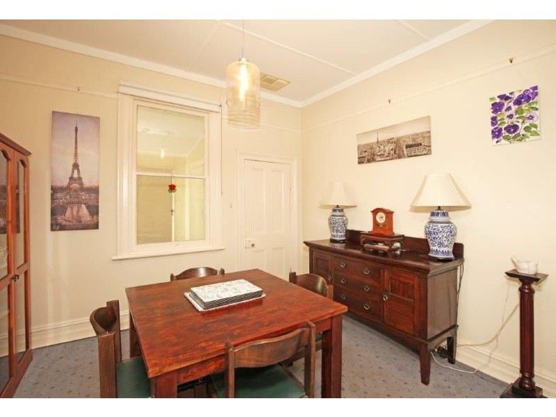 28 George Street, Junee NSW 2663