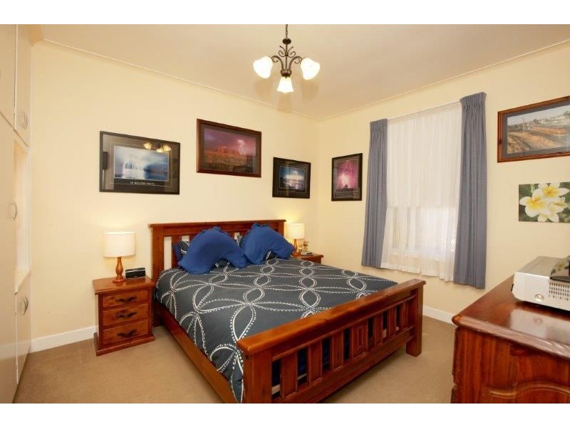 14 Elizabeth Street, Junee NSW 2663