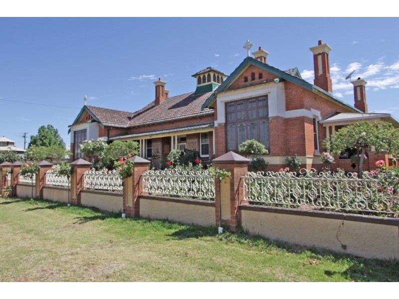 56 Bruce St, Coolamon NSW 2701