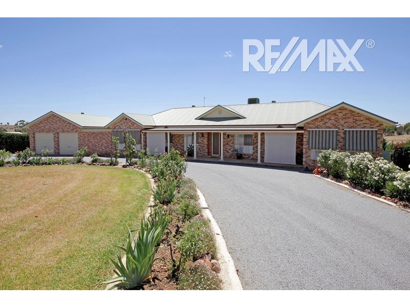 93 Wardle St, Junee NSW 2663