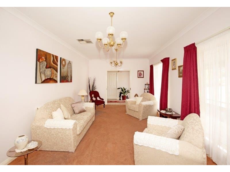 93 Wardle St, Junee NSW 2663