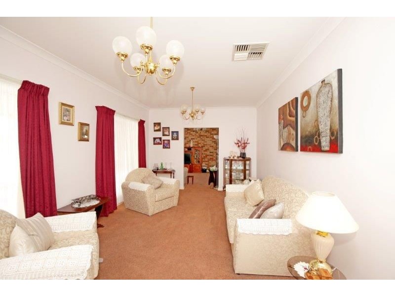 93 Wardle St, Junee NSW 2663