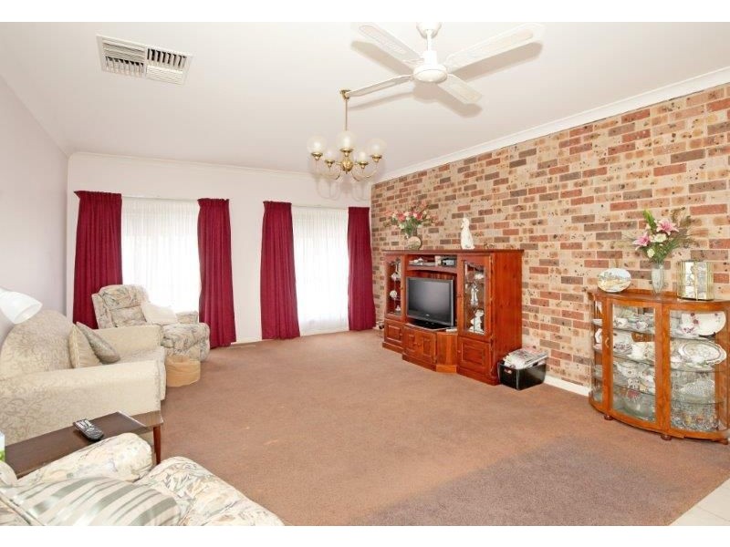 93 Wardle St, Junee NSW 2663