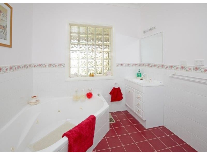 93 Wardle St, Junee NSW 2663