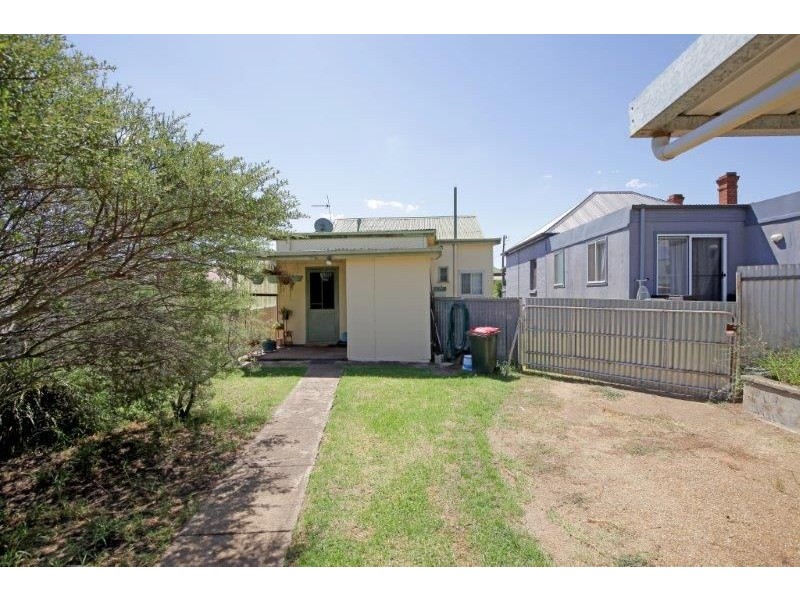 5 William Street, Junee NSW 2663