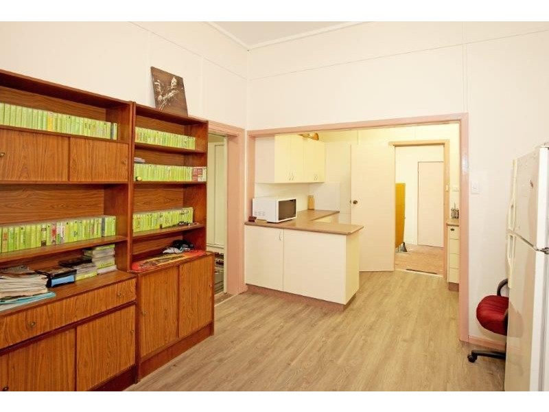 11 King Street, Junee NSW 2663