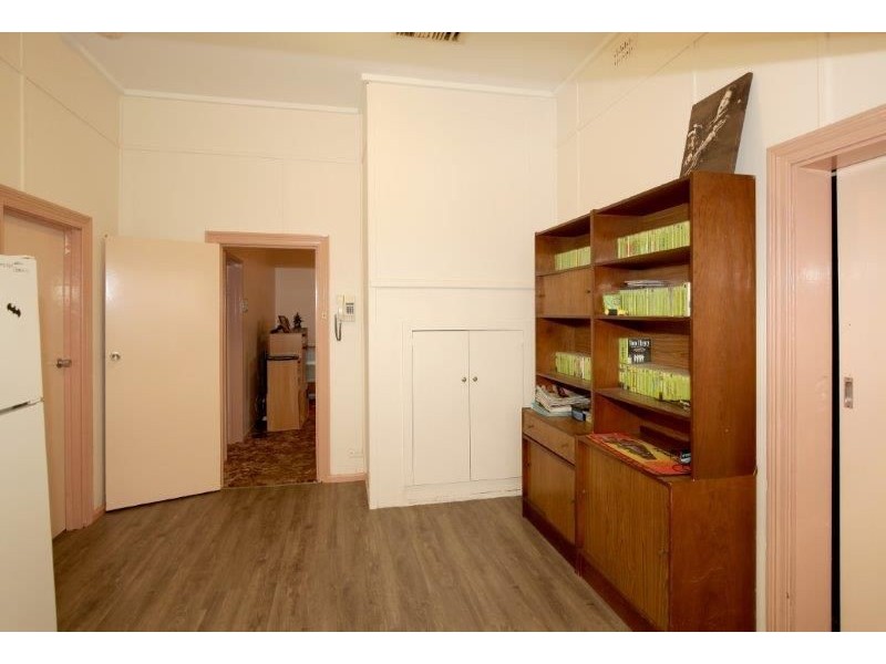 11 King Street, Junee NSW 2663