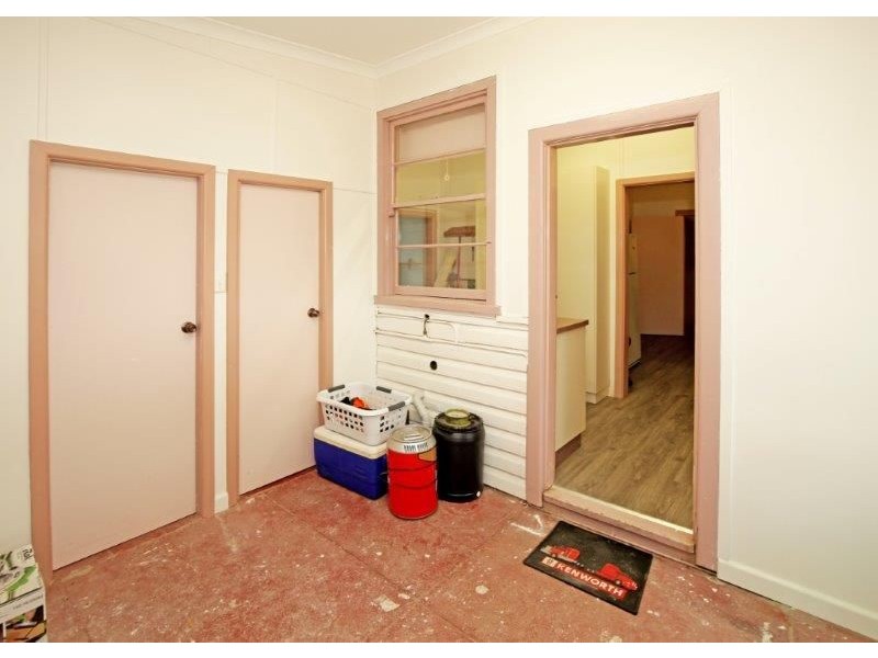 11 King Street, Junee NSW 2663