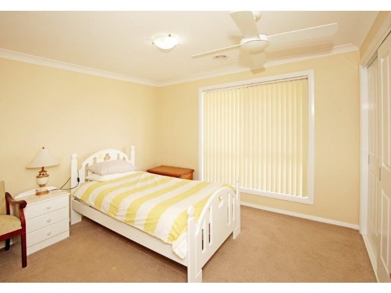 1/6 Banksia Place, Junee NSW 2663