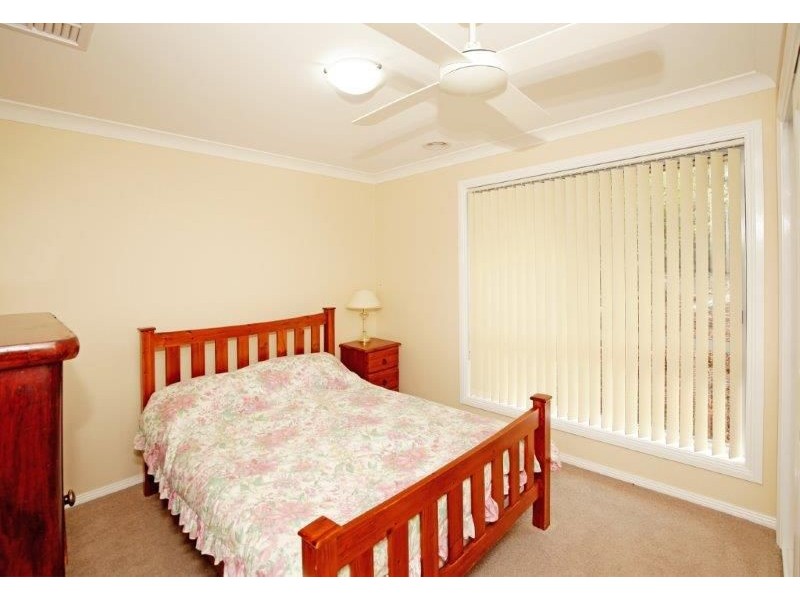 1/6 Banksia Place, Junee NSW 2663