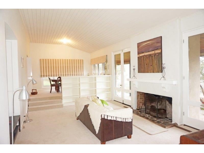 27 Dudauman Rd, Cootamundra NSW 2590