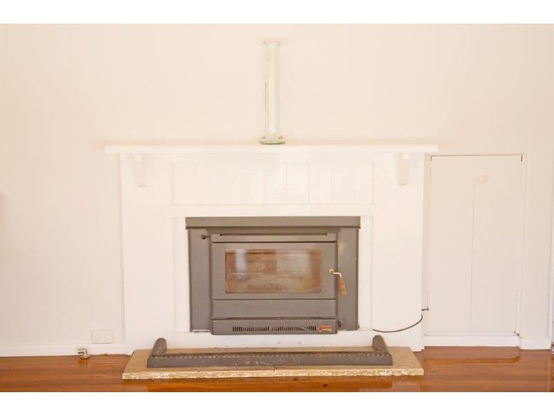 27 Dudauman Rd, Cootamundra NSW 2590