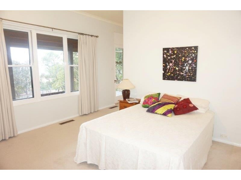 27 Dudauman Rd, Cootamundra NSW 2590