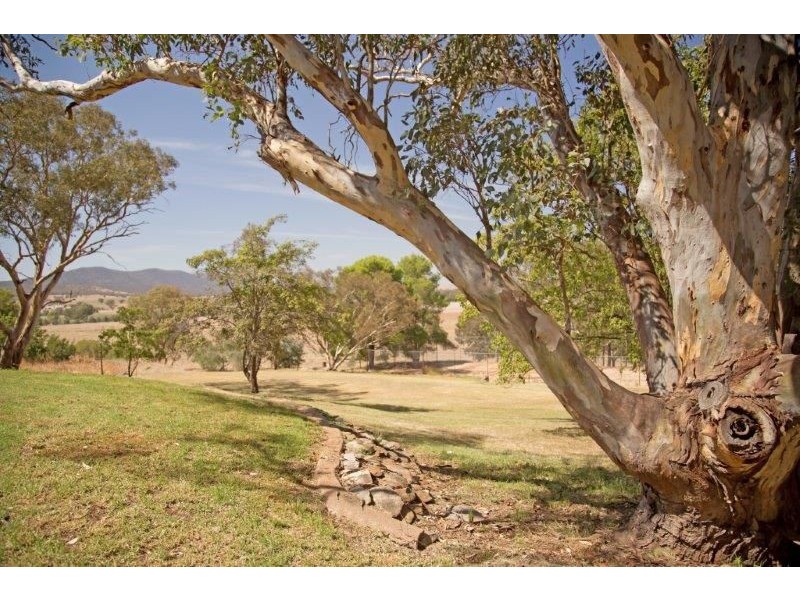 27 Dudauman Rd, Cootamundra NSW 2590