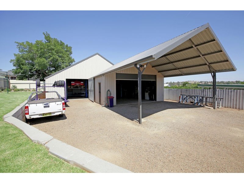 41 George Street, Junee NSW 2663