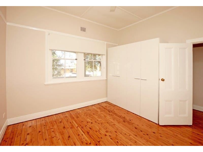 36 George Street, Junee NSW 2663