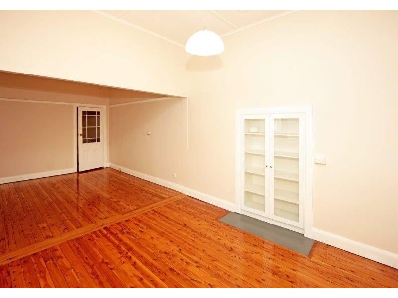 36 George Street, Junee NSW 2663