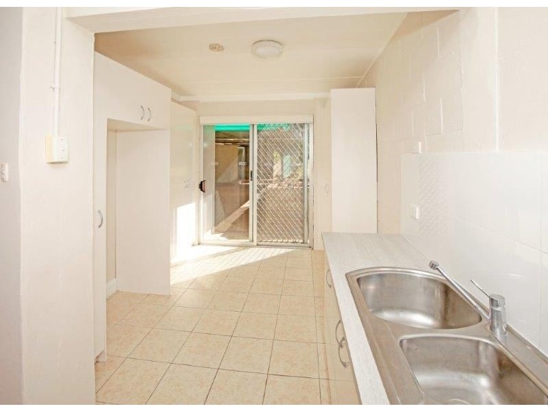 36 George Street, Junee NSW 2663