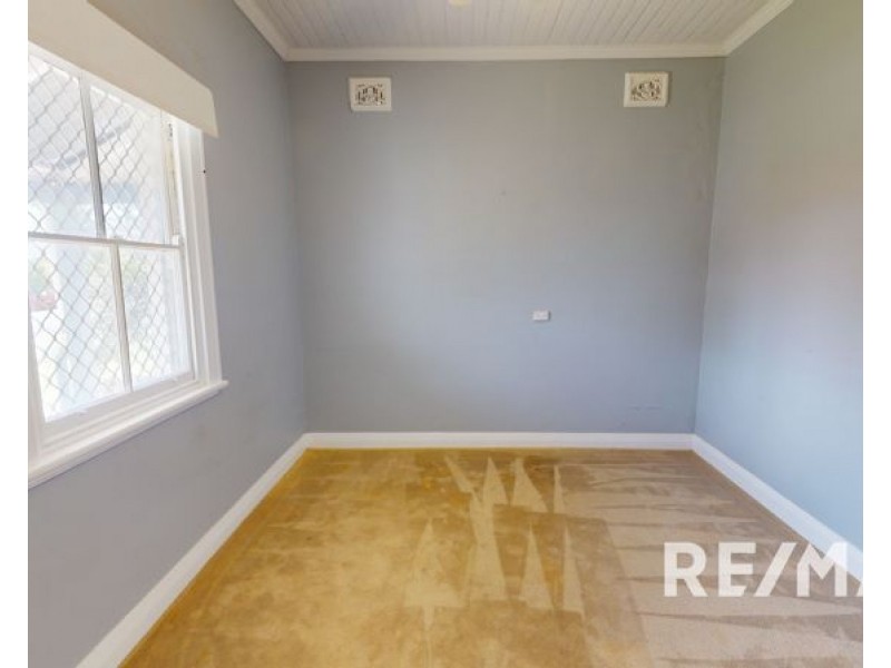 9 King Street, Junee NSW 2663