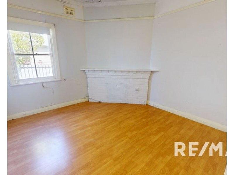 9 King Street, Junee NSW 2663
