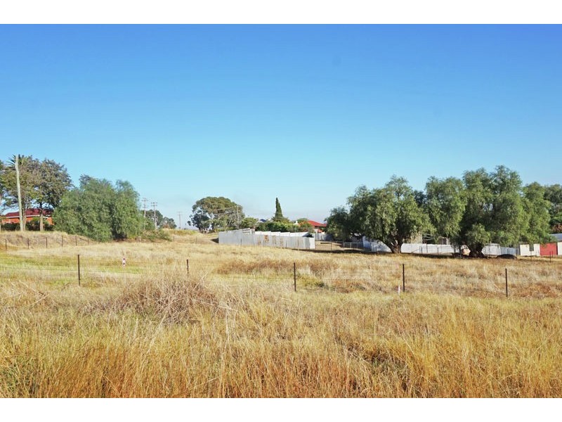 8, 9, 10 & 11 Lydia Street, Junee NSW 2663