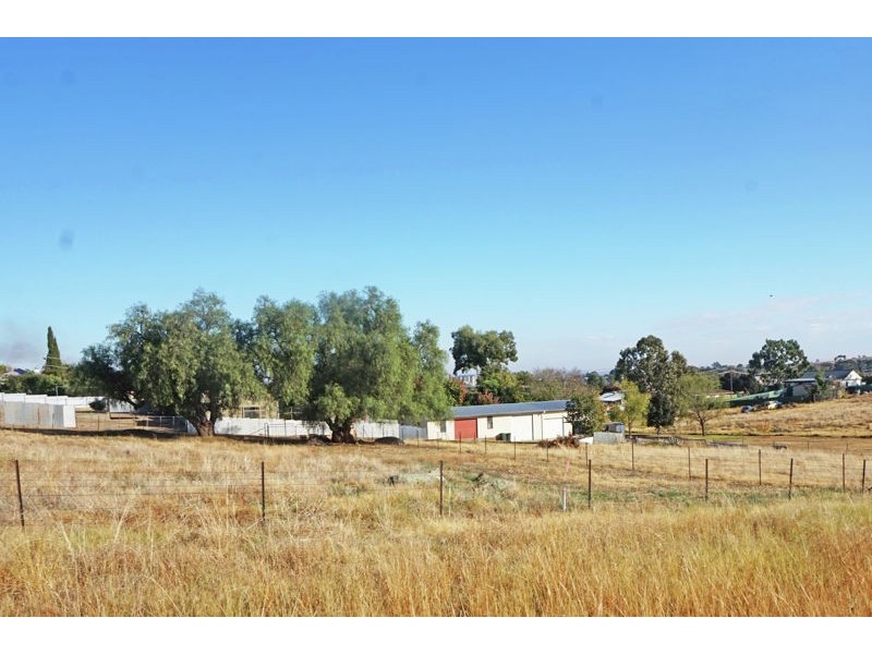 8, 9, 10 & 11 Lydia Street, Junee NSW 2663