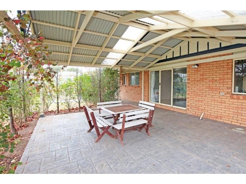 7 Church St, Junee NSW 2663