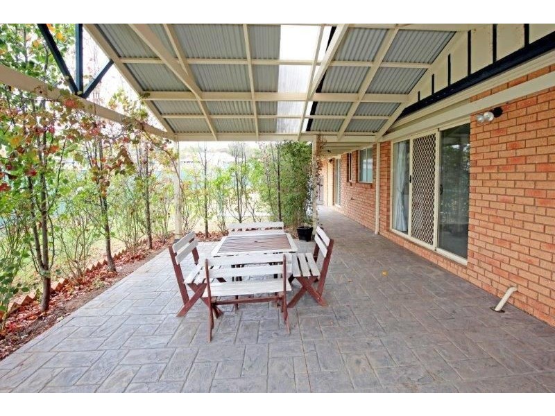 7 Church St, Junee NSW 2663