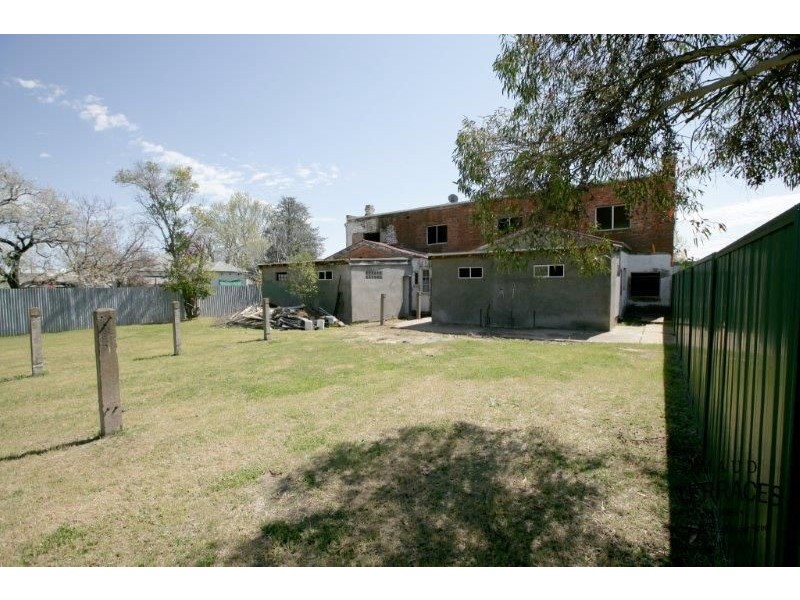 43,45,47,49 Lisgar St, Junee NSW 2663