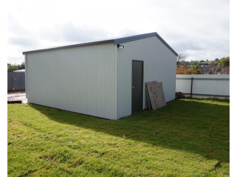 13 Percy St, Junee NSW 2663