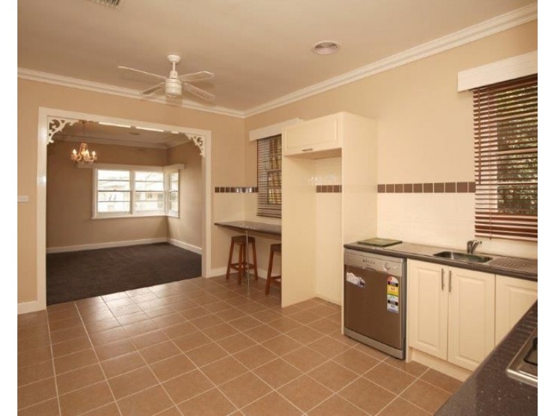 23 Regent Street, Junee NSW 2663