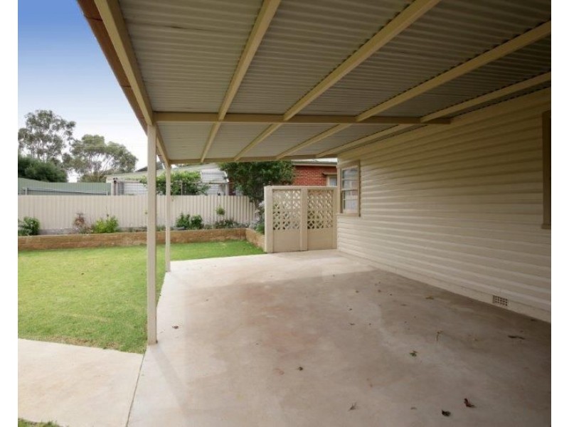 23 Regent Street, Junee NSW 2663