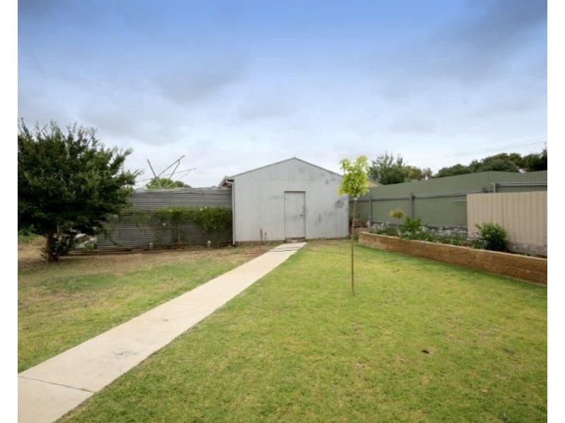 23 Regent Street, Junee NSW 2663