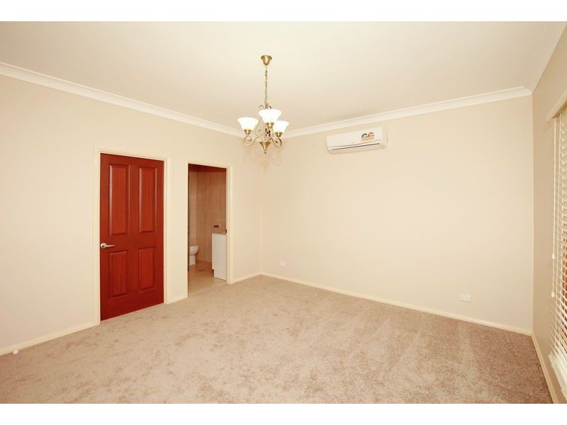 18 Church Street, Junee NSW 2663