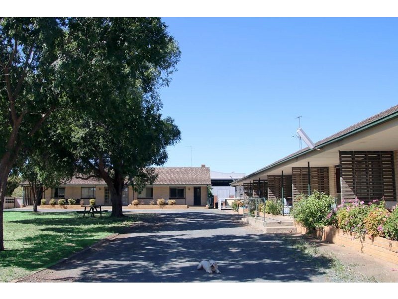 1-3 Mathews St, Lockhart NSW 2656