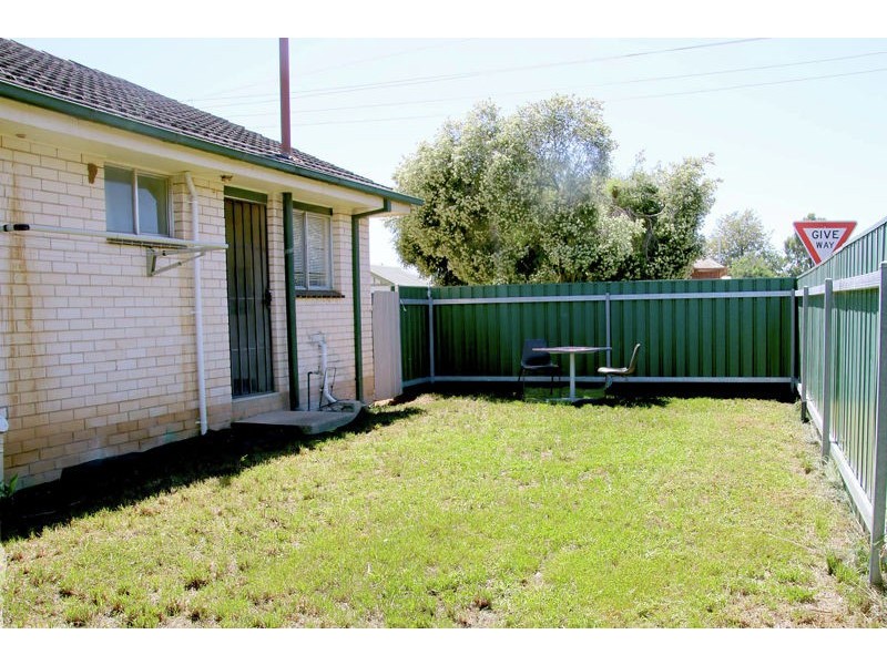 1-3 Mathews St, Lockhart NSW 2656