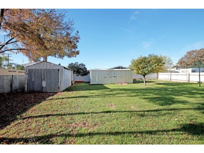 18 Broadway, Junee NSW 2663