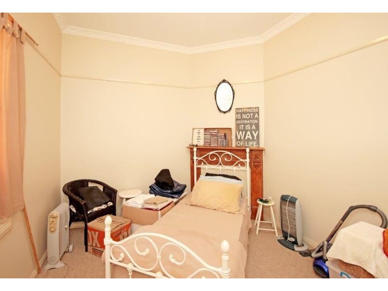 18 Broadway, Junee NSW 2663