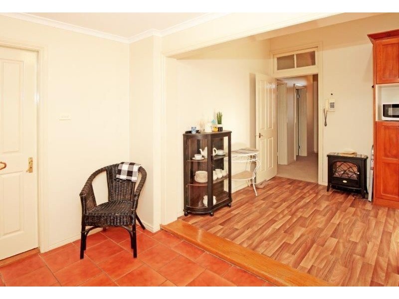 18 Broadway, Junee NSW 2663