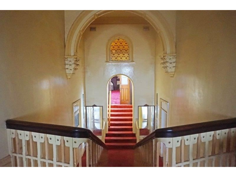 ROOM 23 The Loftus, Junee NSW 2663