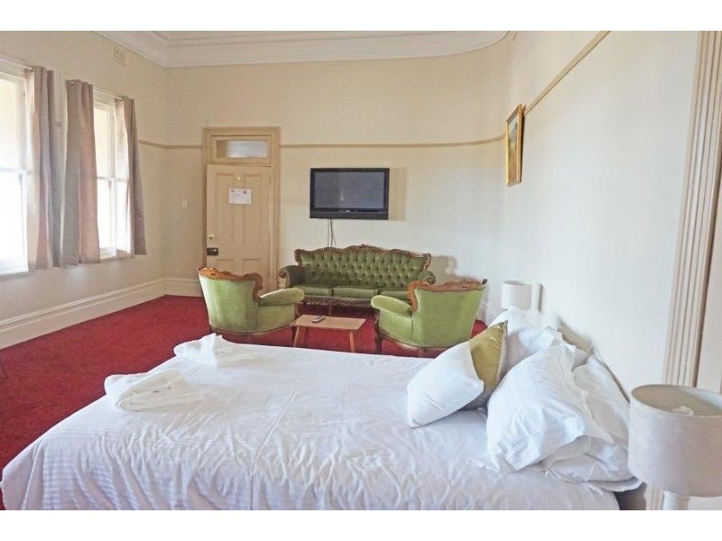 ROOM 23 The Loftus, Junee NSW 2663