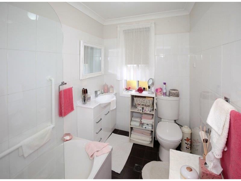 46 Commins st, Junee NSW 2663