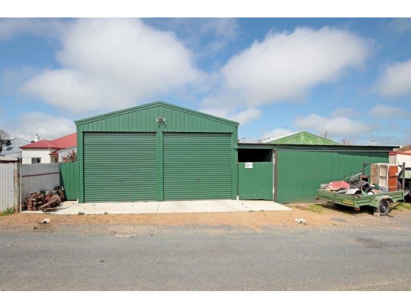 16 Elizabeth Street, Junee NSW 2663