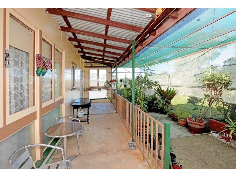 65 Hill St, Junee NSW 2663