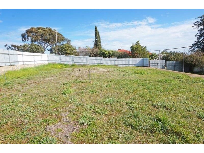 18 to 22 Edward Street, Junee NSW 2663