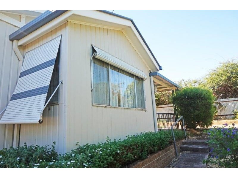 18 to 22 Edward Street, Junee NSW 2663