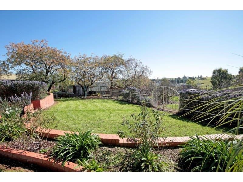 56 Pitt Street, Junee NSW 2663